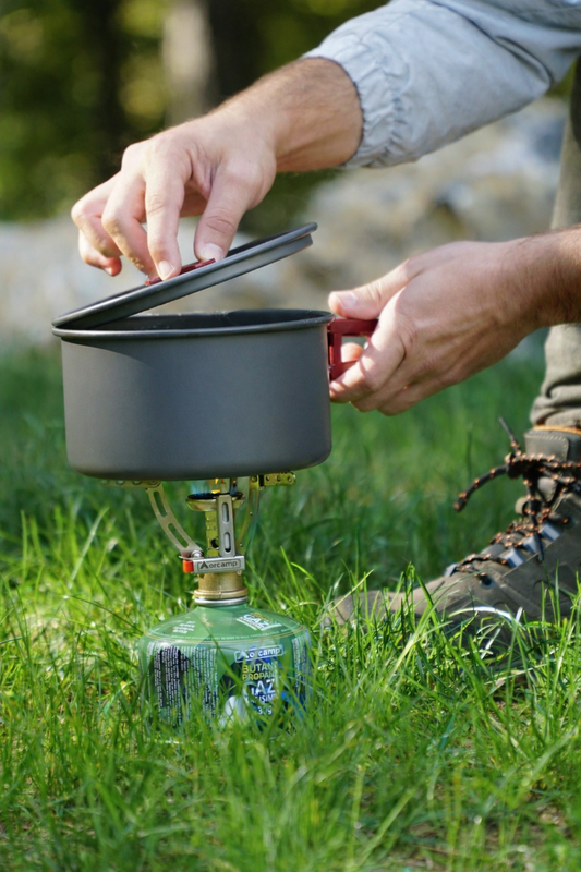 Koken tijdens de motorvakantie. Welke branders zijn er?
